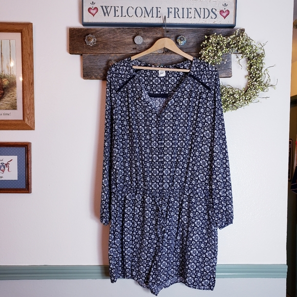 GAP Pants - 🎈$4🎈SALE Gap Floral Romper Pattern Xlarge